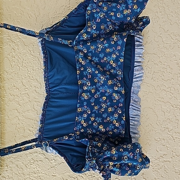 Joe Boxer women's summer crop top. Adorable style.  Blue with floral. Size XXXL. - Picture 5 of 14